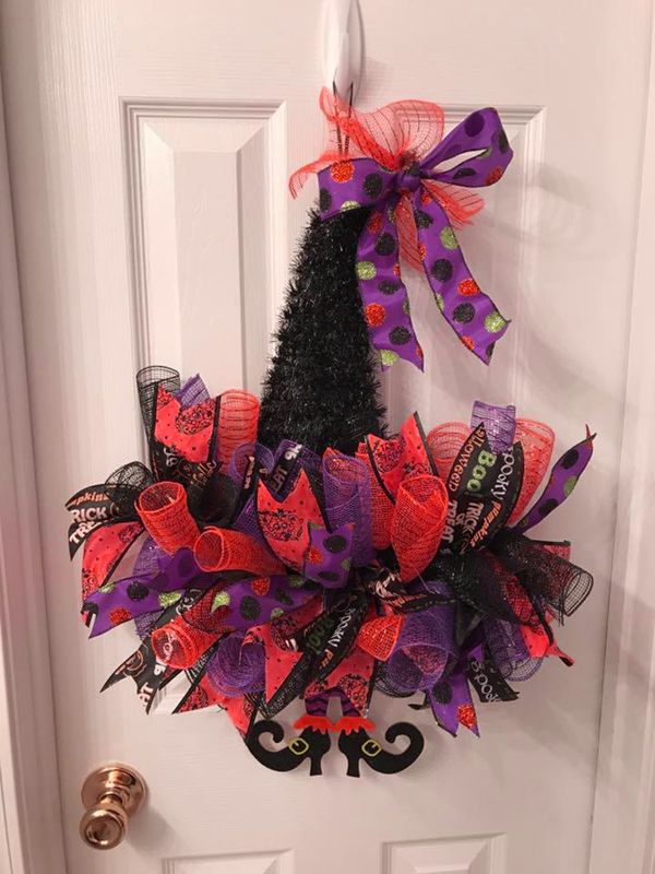 Cute as a Button Witch Hat Wreath 20 diy halloween wreaths eerie sistibly easy thematically
